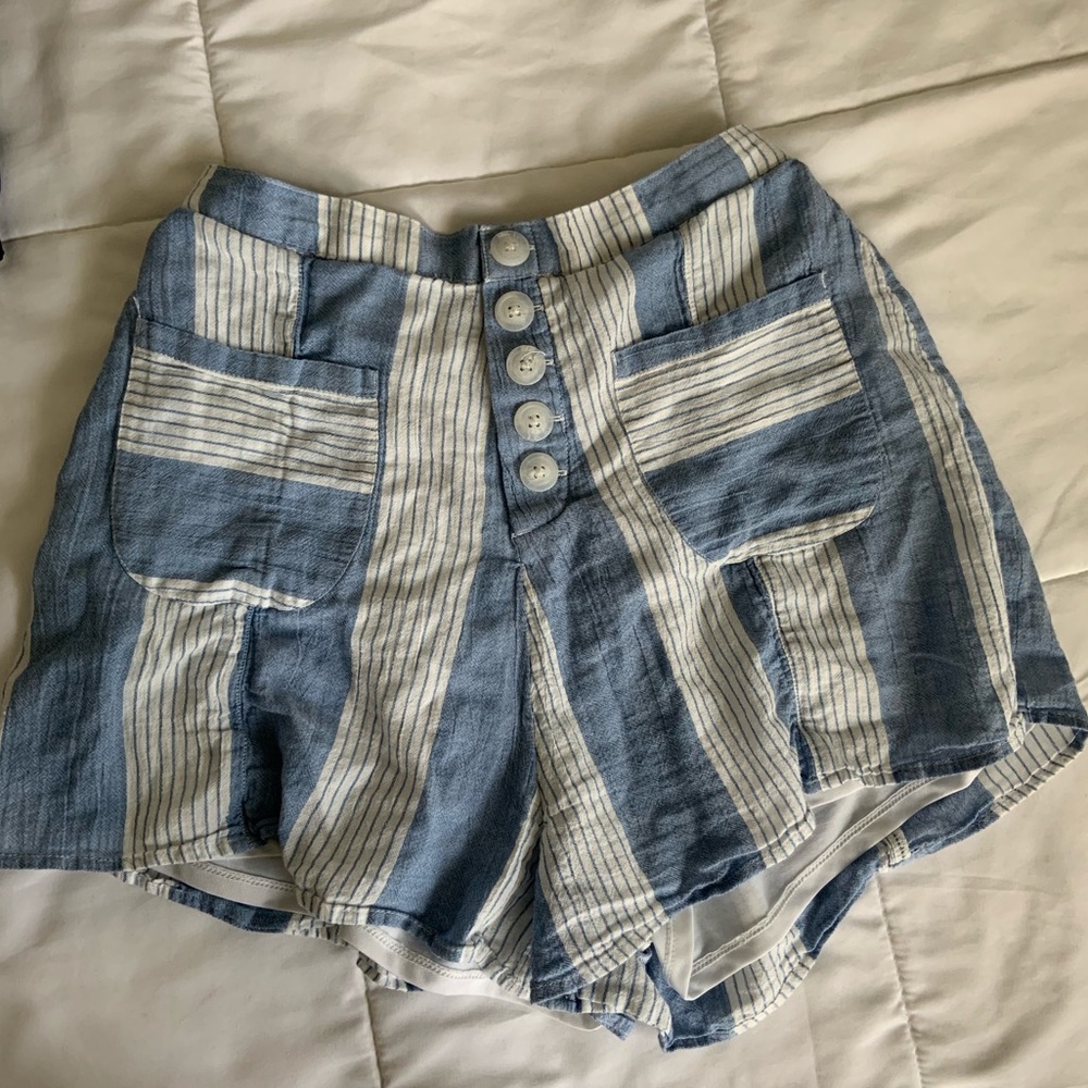 American eagle high waisted casual shorts
